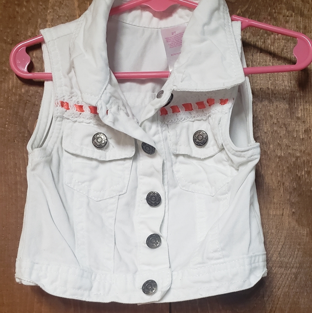 Vest - Picture 2 of 3